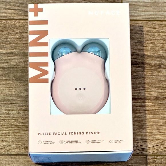 NuFace | Skincare | Nwt Nuface Mini Starter Kit Petite Micronutrient ...